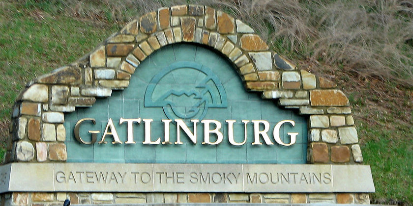 Gatlinburg Tennessee - A drive through Town